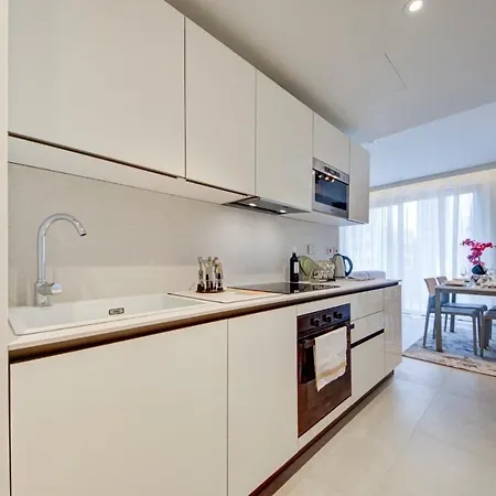 Mercury 317 - 2x Pool Cards Access & Shopping Mall