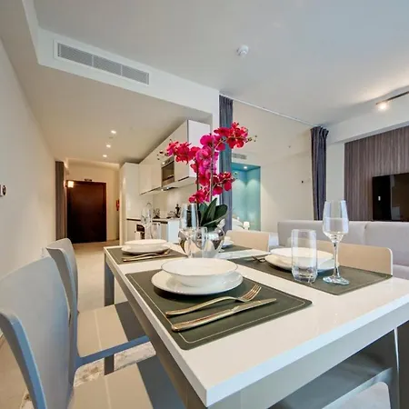 Mercury 317 - 2x Pool Cards Access & Shopping Mall Apartmán